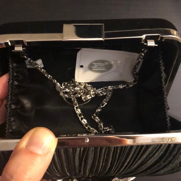 Jessica McClintock Black Clutch with Silver Embellishment. NWT - Picture 4 of 6